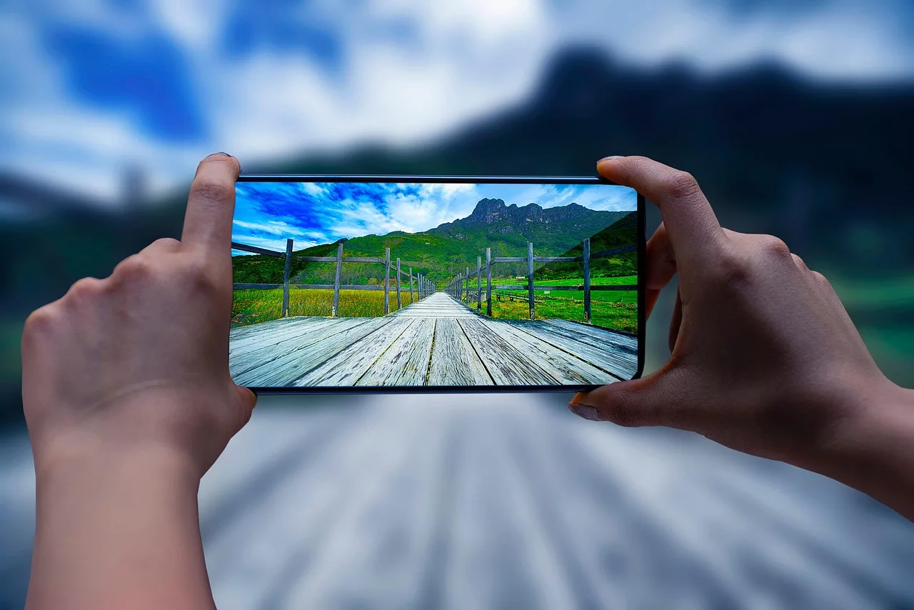 smartphone, camera, landscape, nature, mountains, mobile phone, phone, creativity, mobile photography, phone photography. Canadian influencer marketing disclosure rules: what Competition Bureau expects